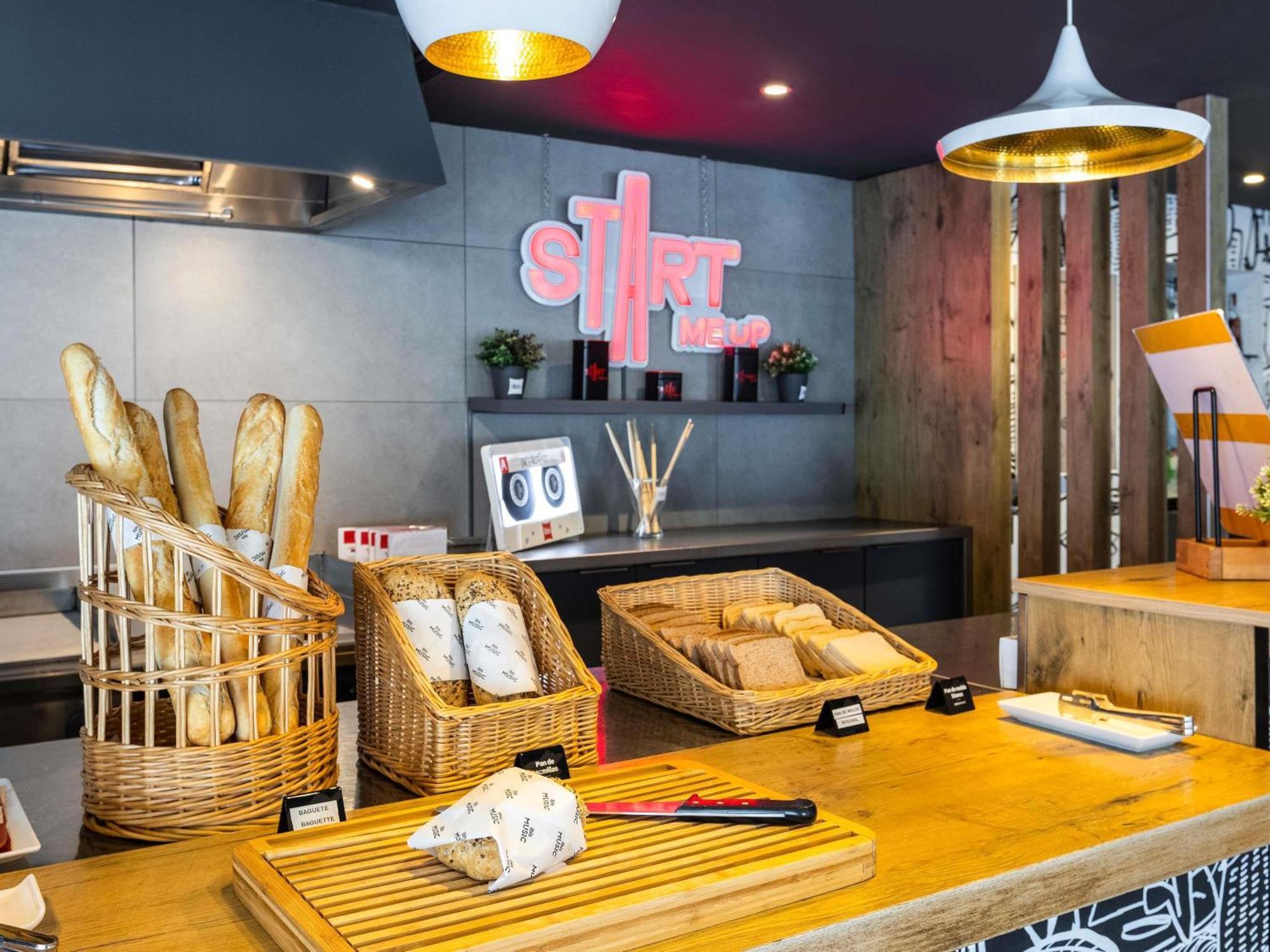 Ibis Bilbao Barakaldo Hotell Exteriör bild